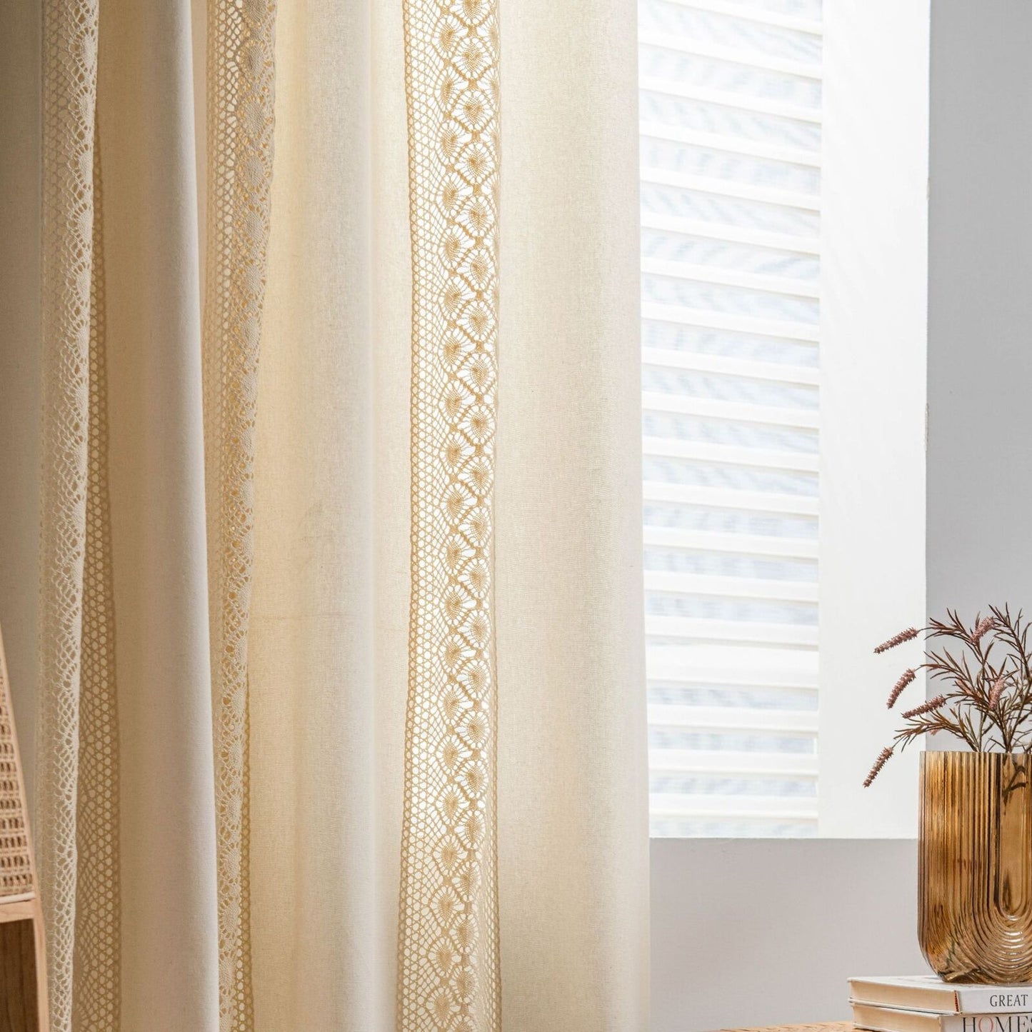 Elegant Curtains & Drapes for Window Decoration