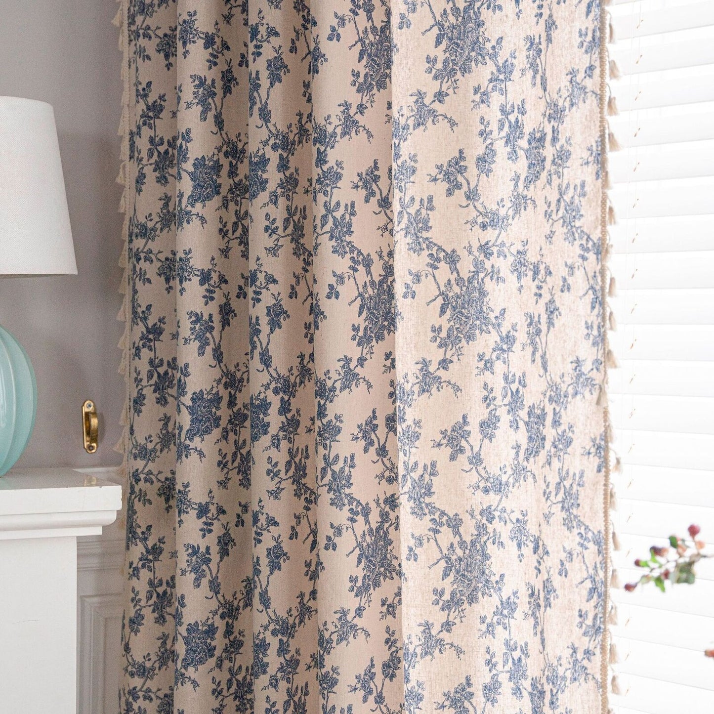 Curtains in Cotton and Linen Blend with Blue Floral Print