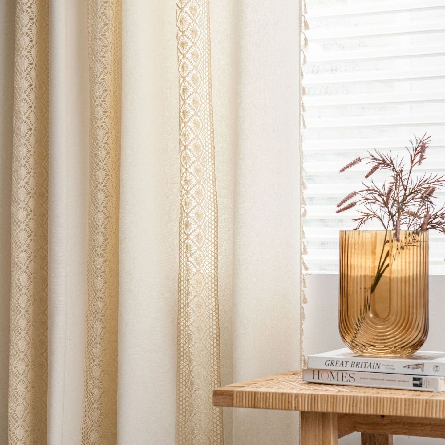 Elegant Curtains & Drapes for Window Decoration