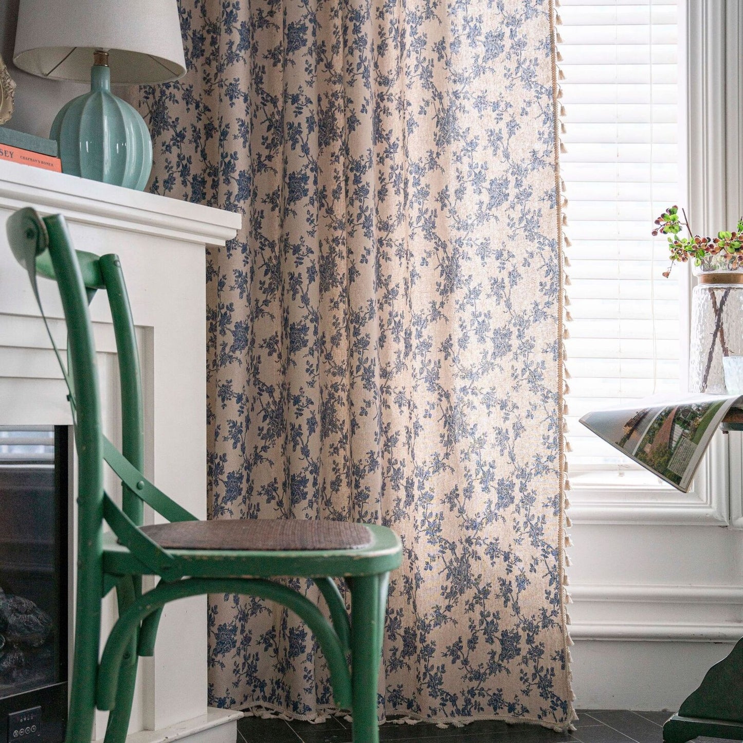 Curtains in Cotton and Linen Blend with Blue Floral Print