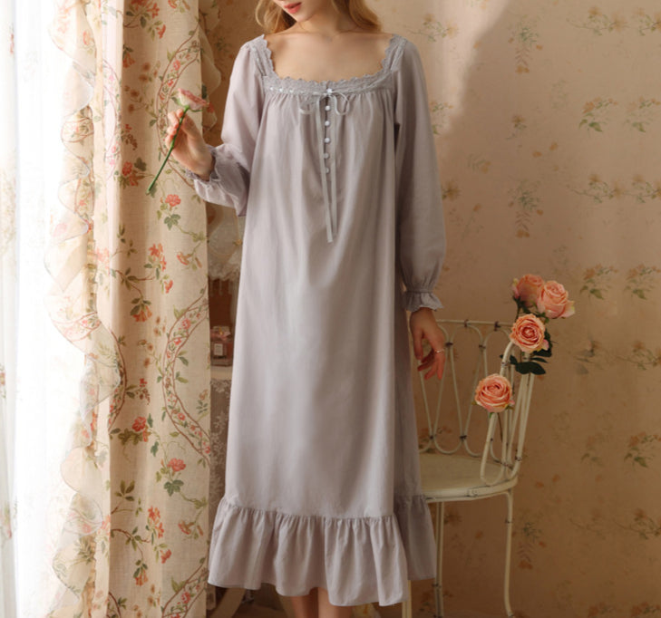 Short-sleeved long loose pajamas