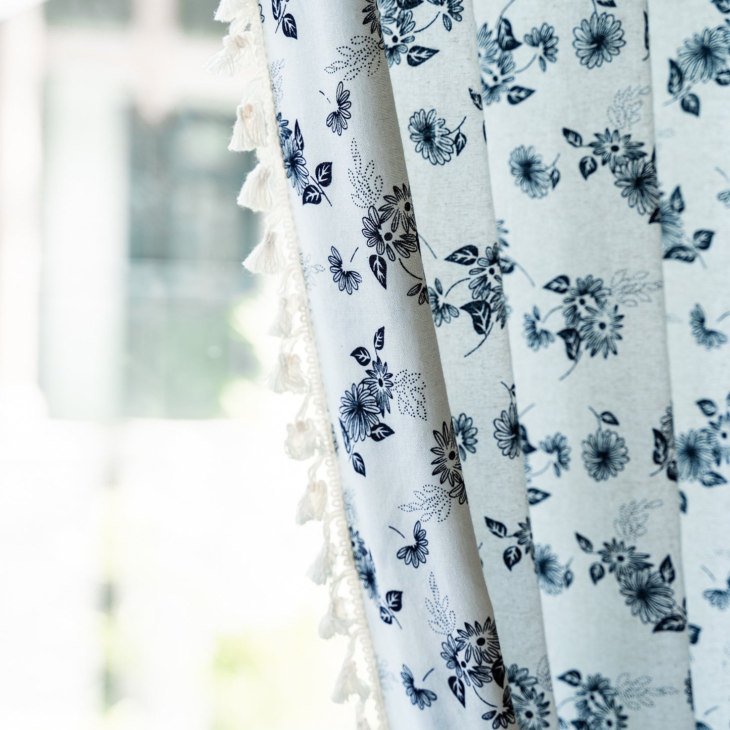 Cotton and linen printed curtains