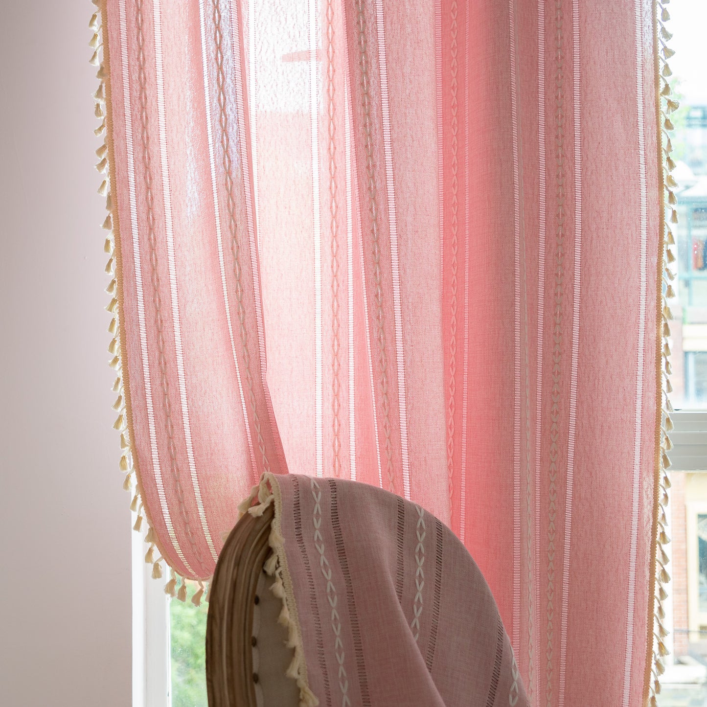 Translucent soundproof curtains