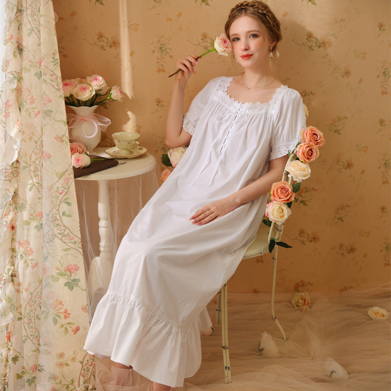 Short-sleeved long loose pajamas