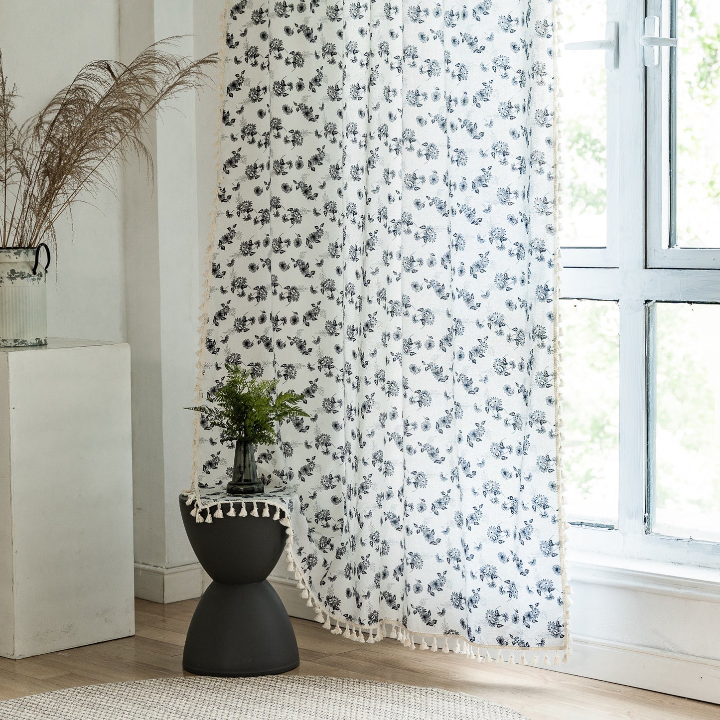 Cotton and linen printed curtains