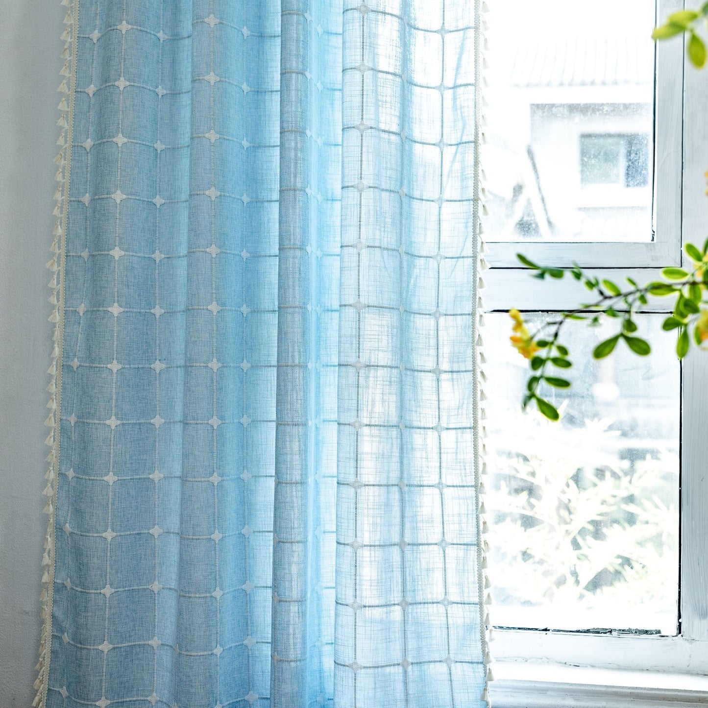 Tassel plaid curtains